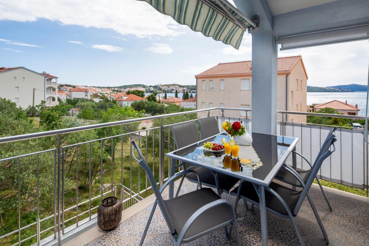 Villa Kristina Trogir Bagian luar foto