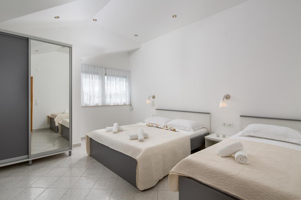 Villa Kristina Trogir Bagian luar foto