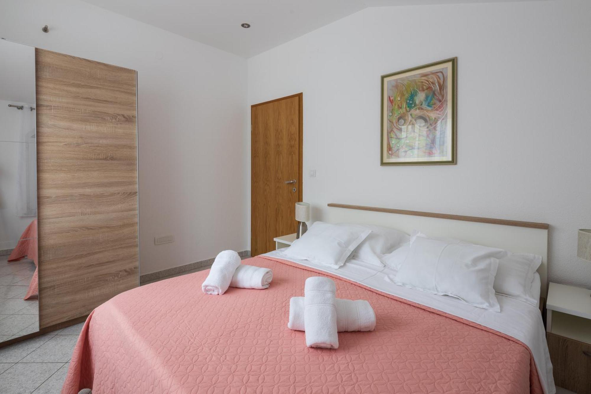 Villa Kristina Trogir Bagian luar foto